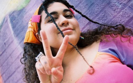 Remi Wolf lanza su esperado EP Remix &#8220;We Love Dogs!&#8221;