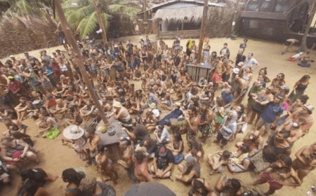 ¡Atrapados en un Festival desde hace 80 días!