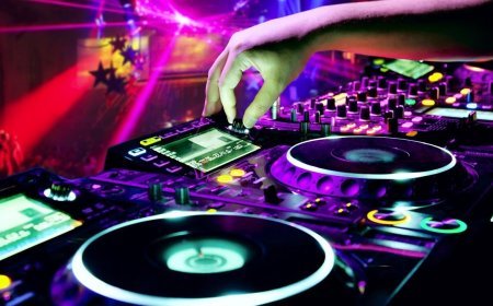 ¿Quieres ser un chico o chica que se destaque de los demás y que también tenga un sabor único y distinto en música? Entonces has llegado al lugar correcto.