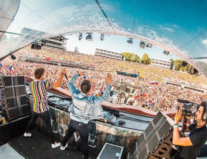 De un USB al Mainstage de Tomorrowland: Lucas & Steve y Mike Bond convierten “Be Like Bob” en uno de los himnos del verano
